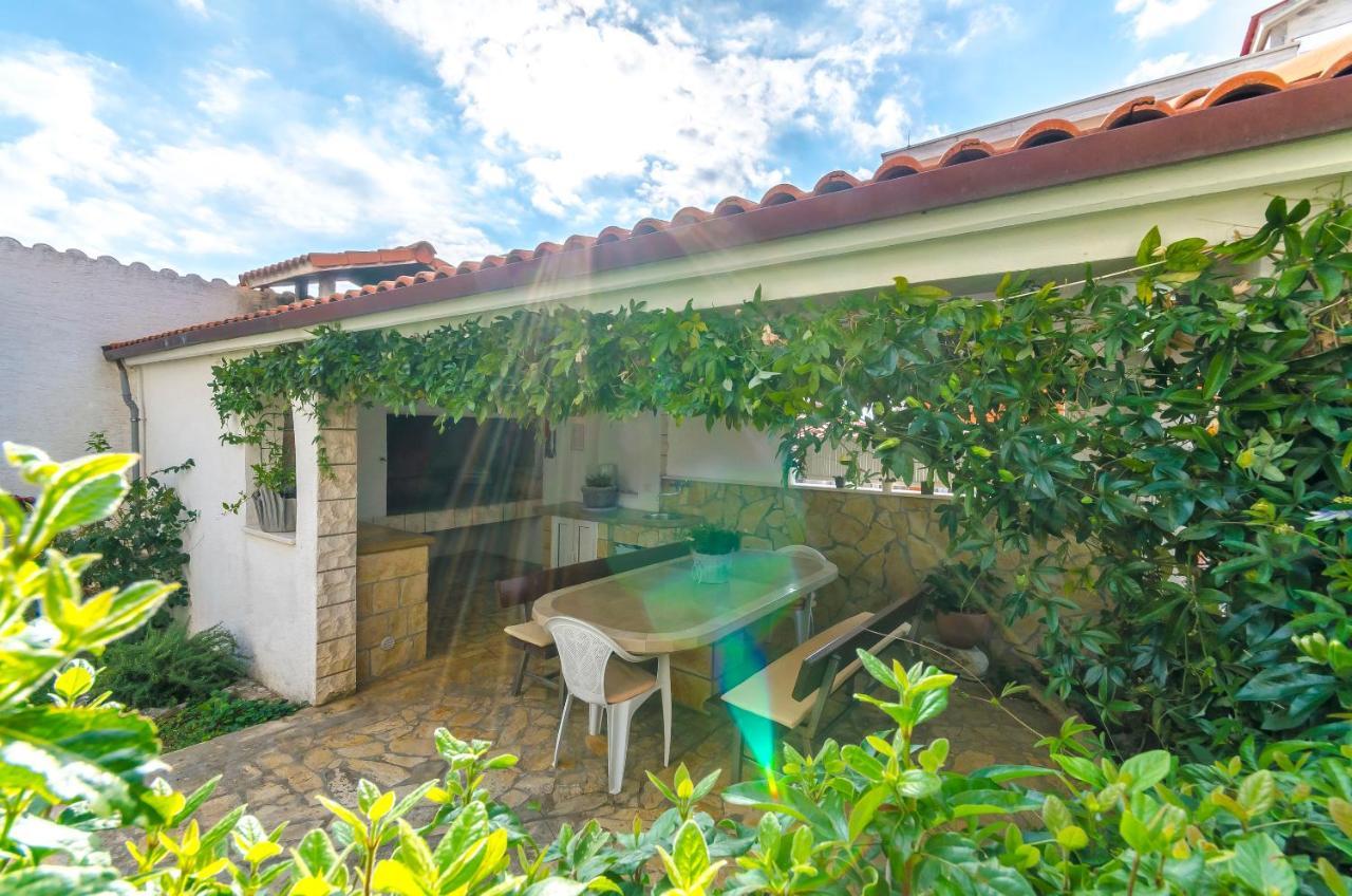 Apartments Mate Trogir Zewnętrze zdjęcie